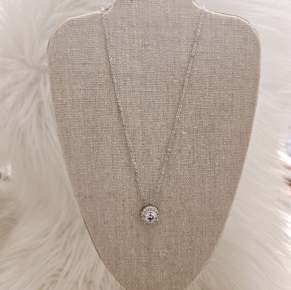 4/$20 NWOT Necklace and Earrings Set Silver Tone & Rhinestones - Picture 4 of 4